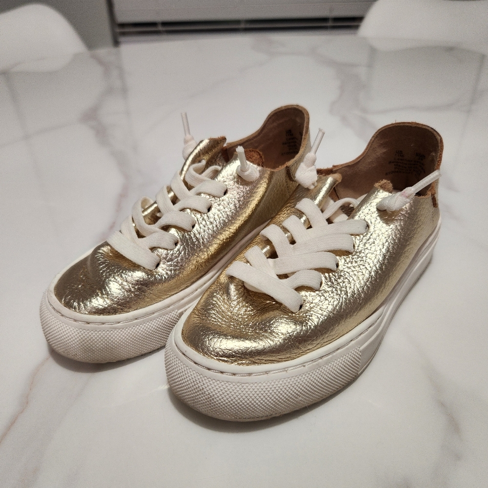 Sam Edelman Kids Poppy Gold Sneaker, kids size 11M, EUC - Picture 3 of 7